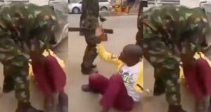 Viral Video Shows Angry Nigerian Soldiers Brutalizing Lagos Traffic Official