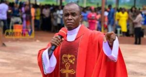 Senators, Rep Members, Governors Should Also Earn N62,000 Minimum Wage – Fr. Mbaka Blows Hot