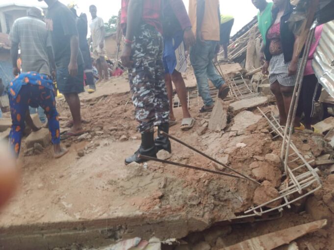 Many-trapped-as-two-storey-building-collapses-in-Anambra-market