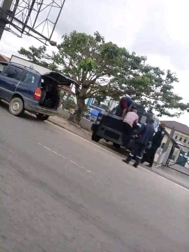 883D42E9-BE4A-4D71-AF9E-E5DB79733EAD