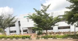 Anambra: Litigants Protest Ongoing Closure of Federal High Court Over Simon Ekpa’s Threat