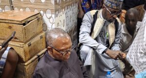 Ramadan: Peter Obi Breaks Fast With Muslims In Onitsha