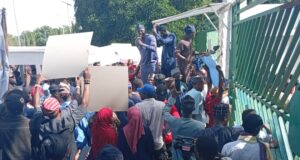 FCT Natives Take Protest To National Assembly Over Lopsided Appointment