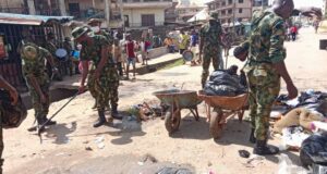 Civil-Military Cooperation: Nigerian Army Embarks On Sanitation Drive In Onitsha