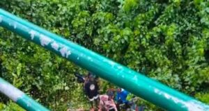 10 Dead, Three Injured As Bus Plunges Off Bridge On Ijebu-Ode–Ibadan Expressway