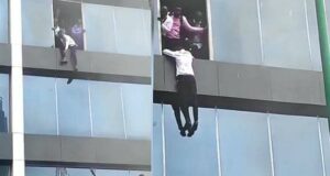 People Leap From Building To Escape Fire In Lagos