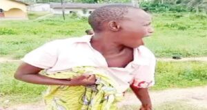 Mob Burns Immigration Checkpoint After Officer’s Bullet Hits Woman