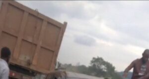 BREAKING: Terrifying Accident At Ugwu-Onyeama As Trailer Collides With Trucks, Highlander