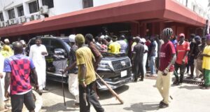 Police Seal PDP National Secretariat As Factional Crisis Escalates